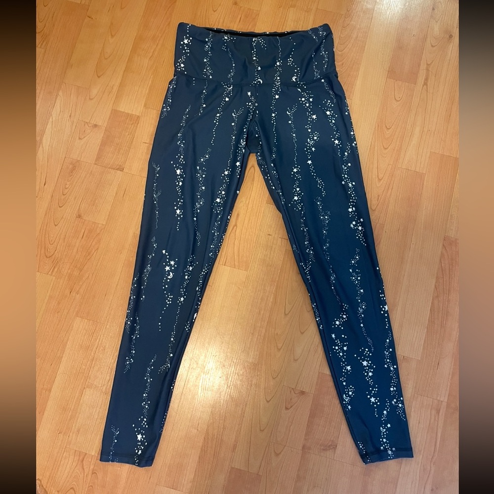 Strut This Navy Leggings with Star Accents